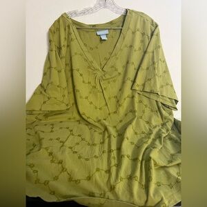 Liz & Me Women’s Green Top